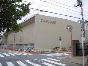 Tokiwamatsu-Gakuen Gym-1